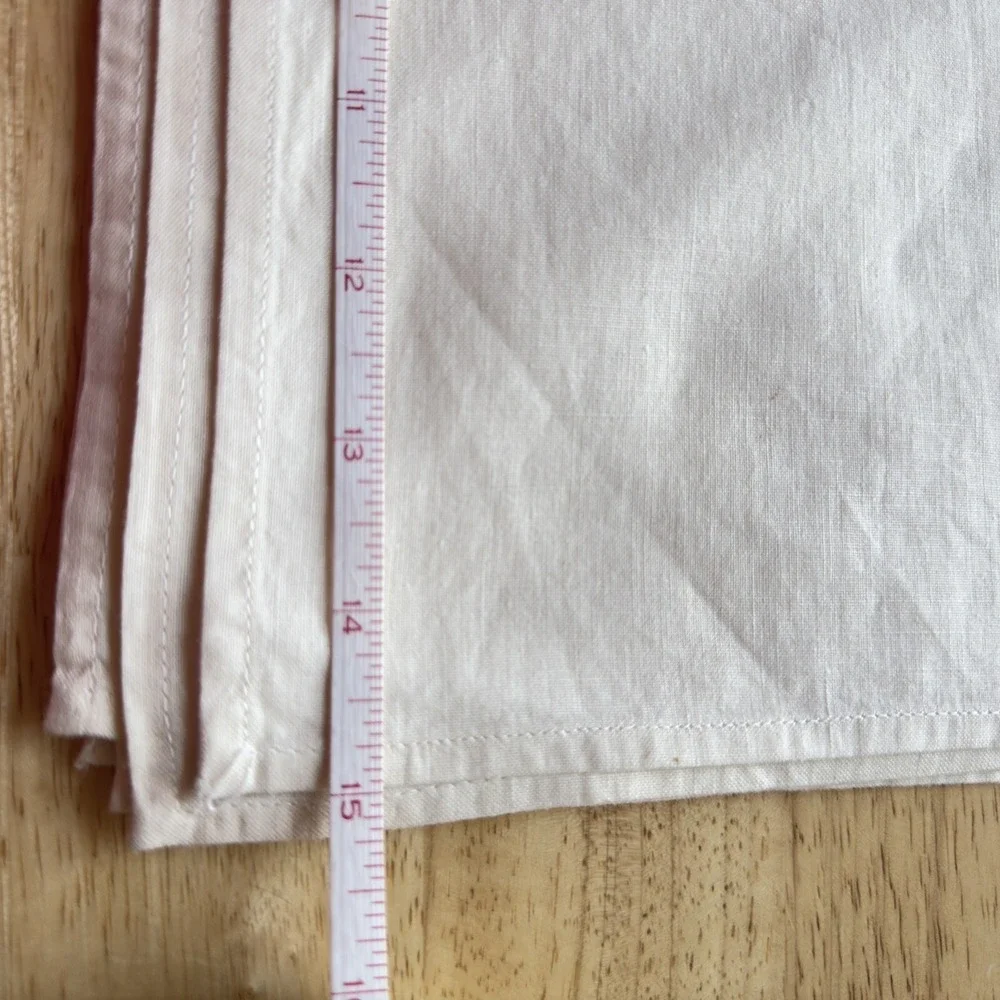 Vintage‎ Madeira Linen Tablecloth 66x98 w/ 32
